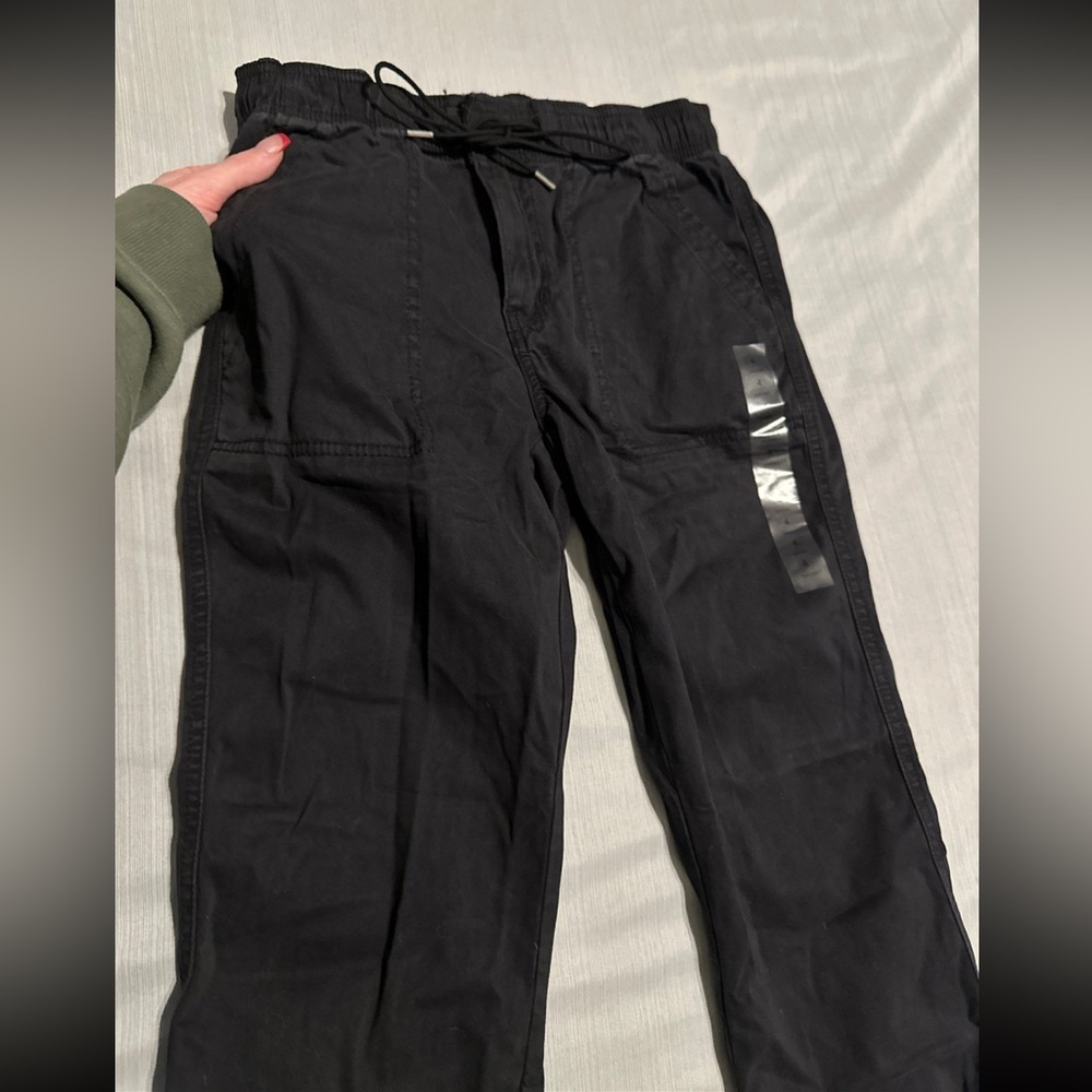 American Eagle Black Cargo Jogger Size 4